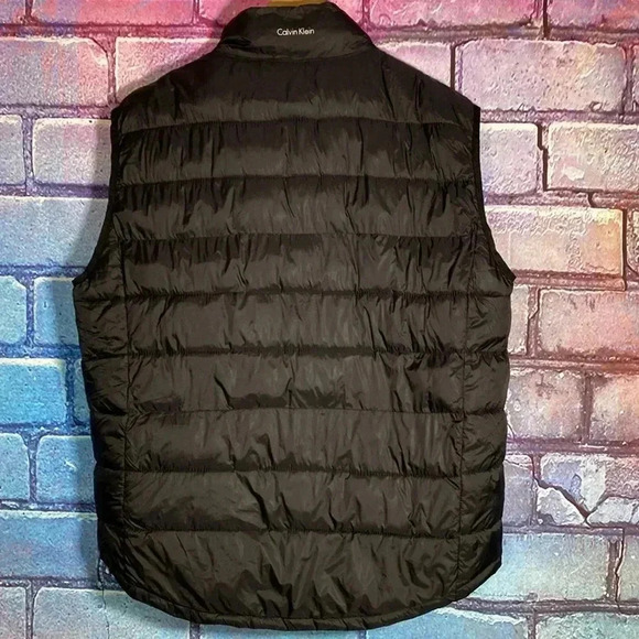 Calvin Klein Puffer Vest Men's Black Medium Jacket Lightweight - Picture 6 of 6